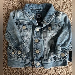 Baby gap 0-6 months denim jacket medium wash